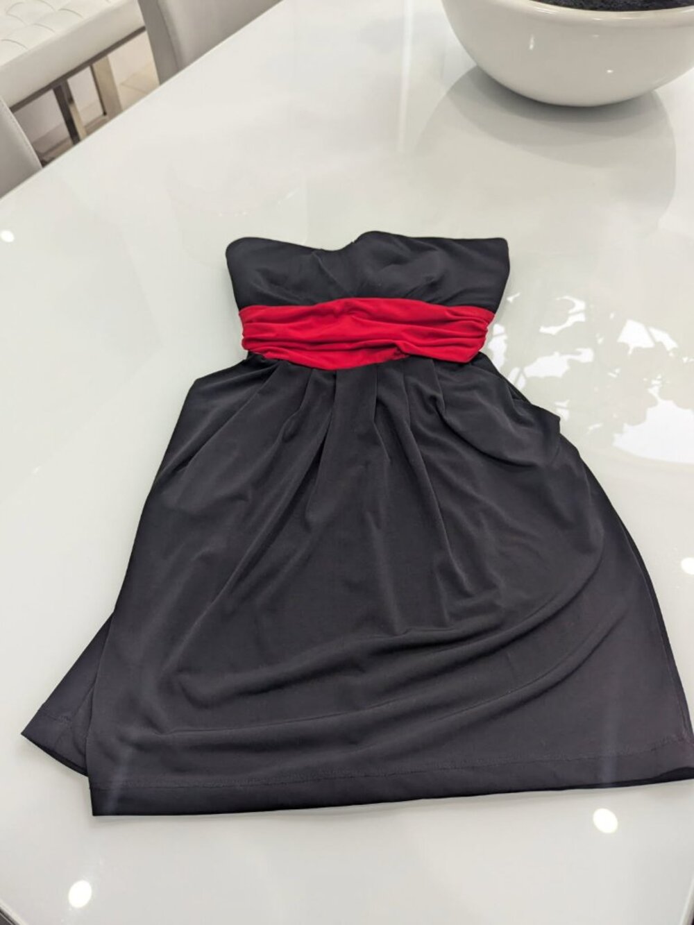Vishes Black & Red Strapless Dress – Size XL